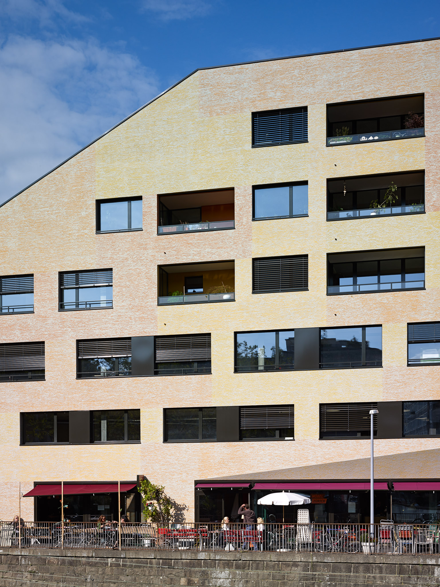 E14520 Alpa 045620 SCREEN